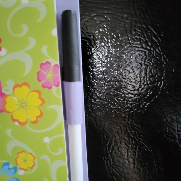 Magnetic Clipboard with note pad and pen holder floral home Office Stationary - Picture 3 of 6